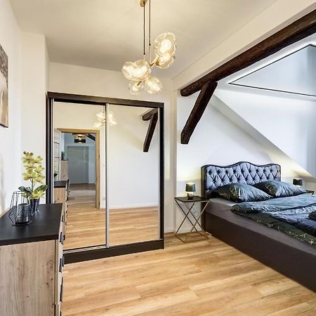 Appartement Przy Deptaku à Nowy Sącz Extérieur photo