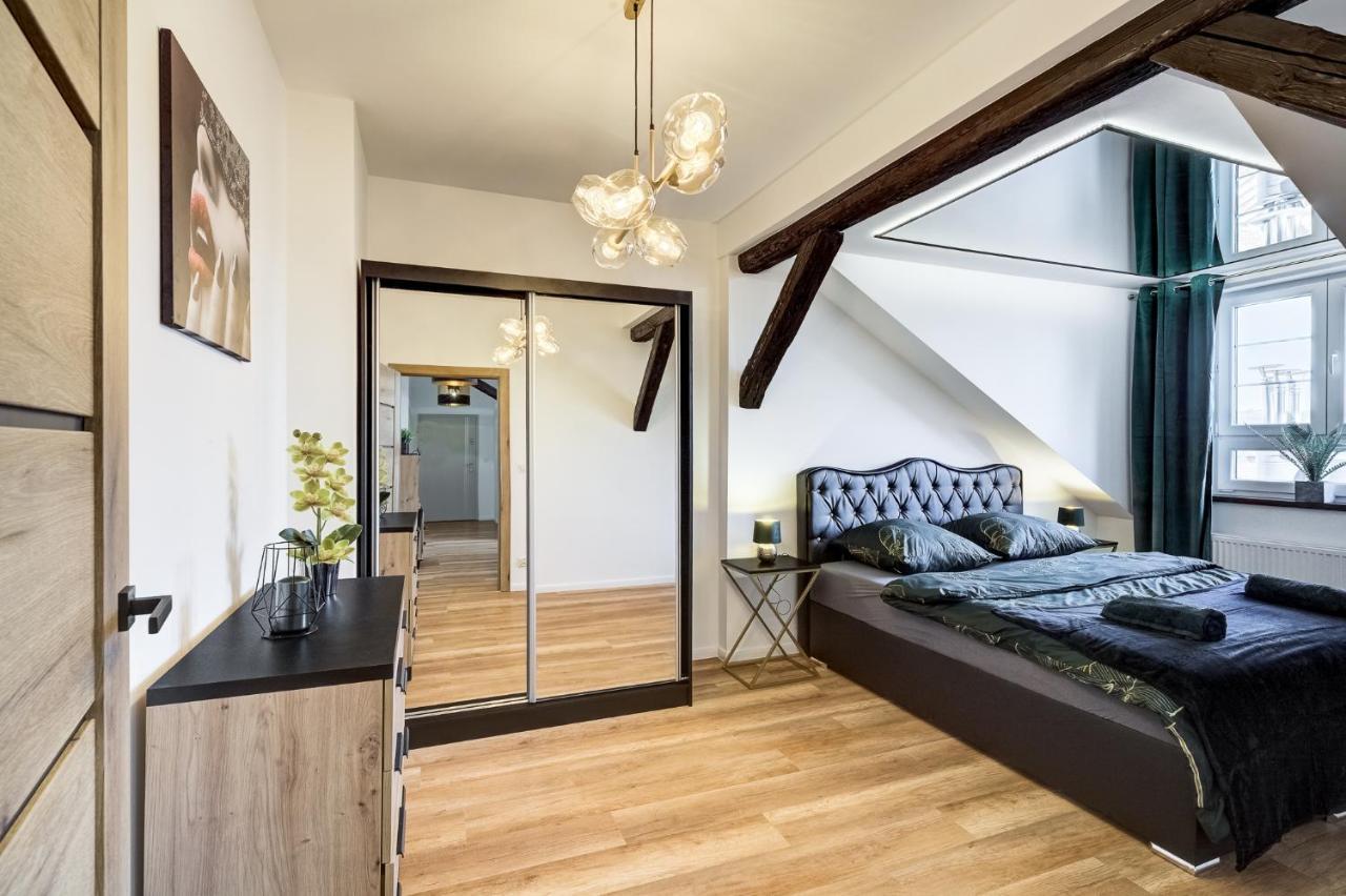 Appartement Przy Deptaku à Nowy Sącz Extérieur photo